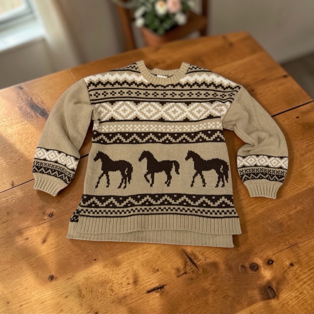 New In - Horse Print 🐴 Western Sweater NWT Mocha Oversized Small ⭐️ Ranch Core